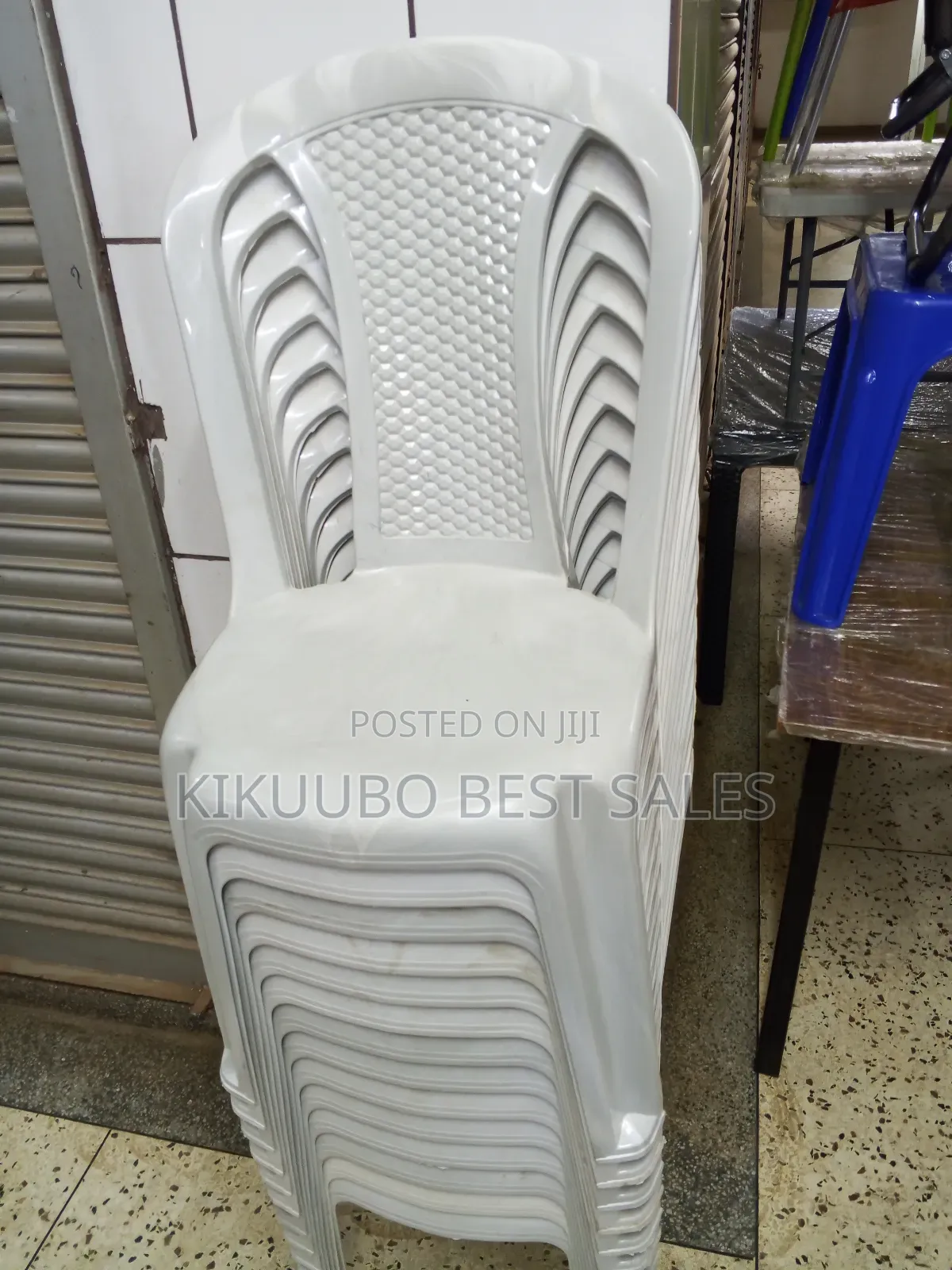 Comfortable Plastic Chairs