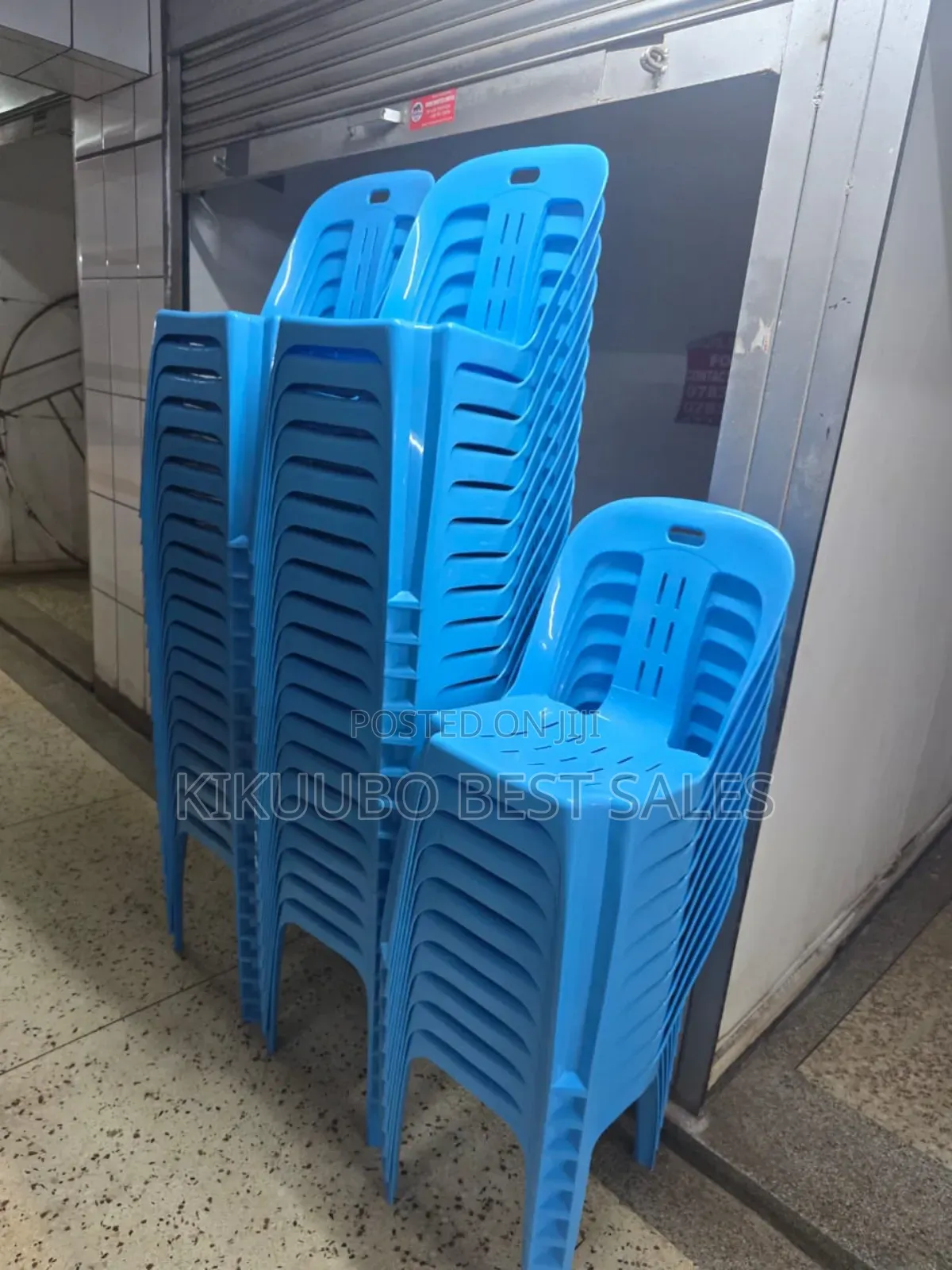 Comfortable Plastic Chairs