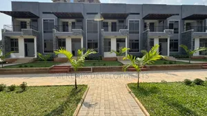 4bdrm House in Bugoloobi, Central Division for rent