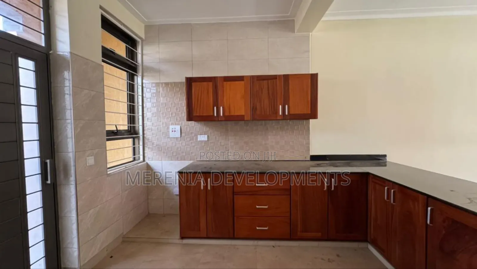 4bdrm House in Bugoloobi, Central Division for rent