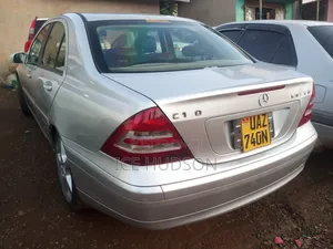 Mercedes-Benz C180 2005 Silver
