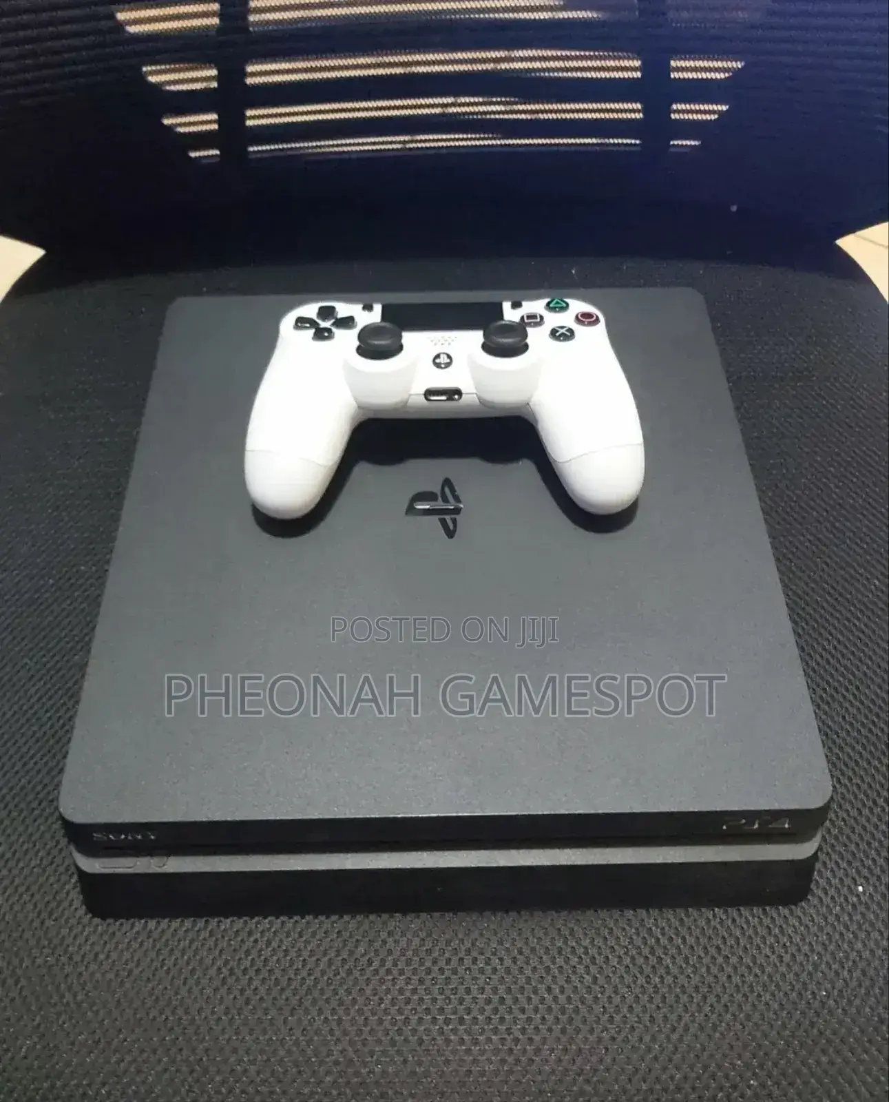Chipped Ps4 Slim: 12 Games, 2 Pads. The Deal You’Ve Been Waiting For.
