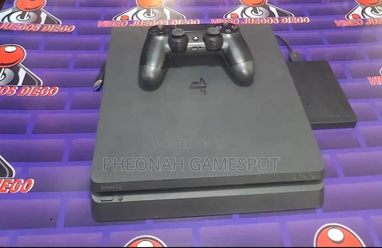 Chipped Ps4 Slim + 12 Games, 2 Pads. A Gamer's Dream at a Great Price.
