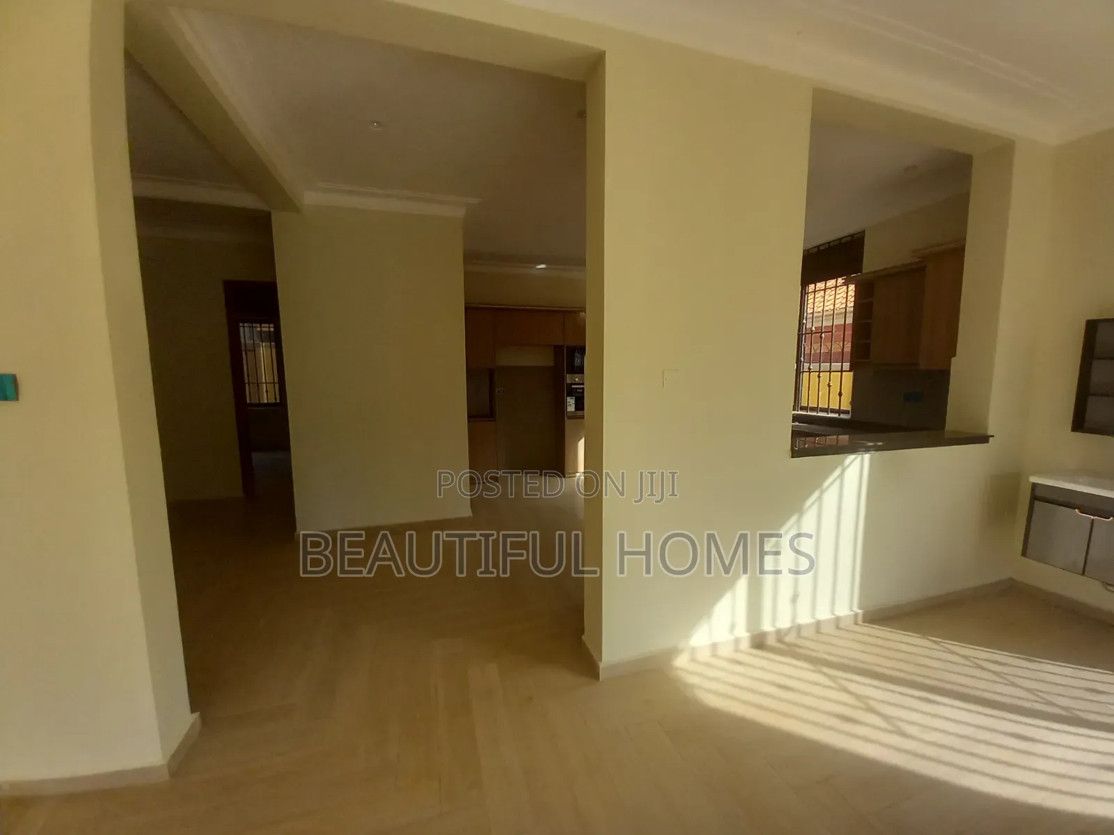 Furnished 5bdrm Duplex in Kira, Central Division for sale