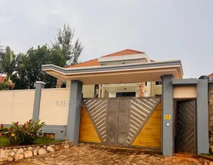 5bdrm House in Bwebajja, Kakiri for rent