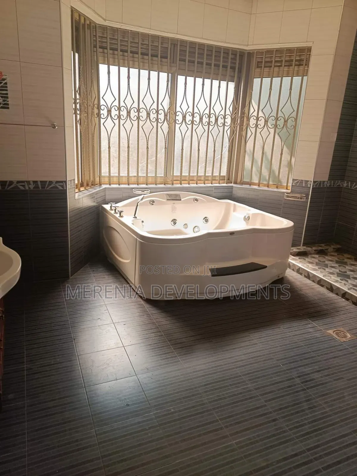5bdrm House in Luzira Butabika, Nakawa for rent