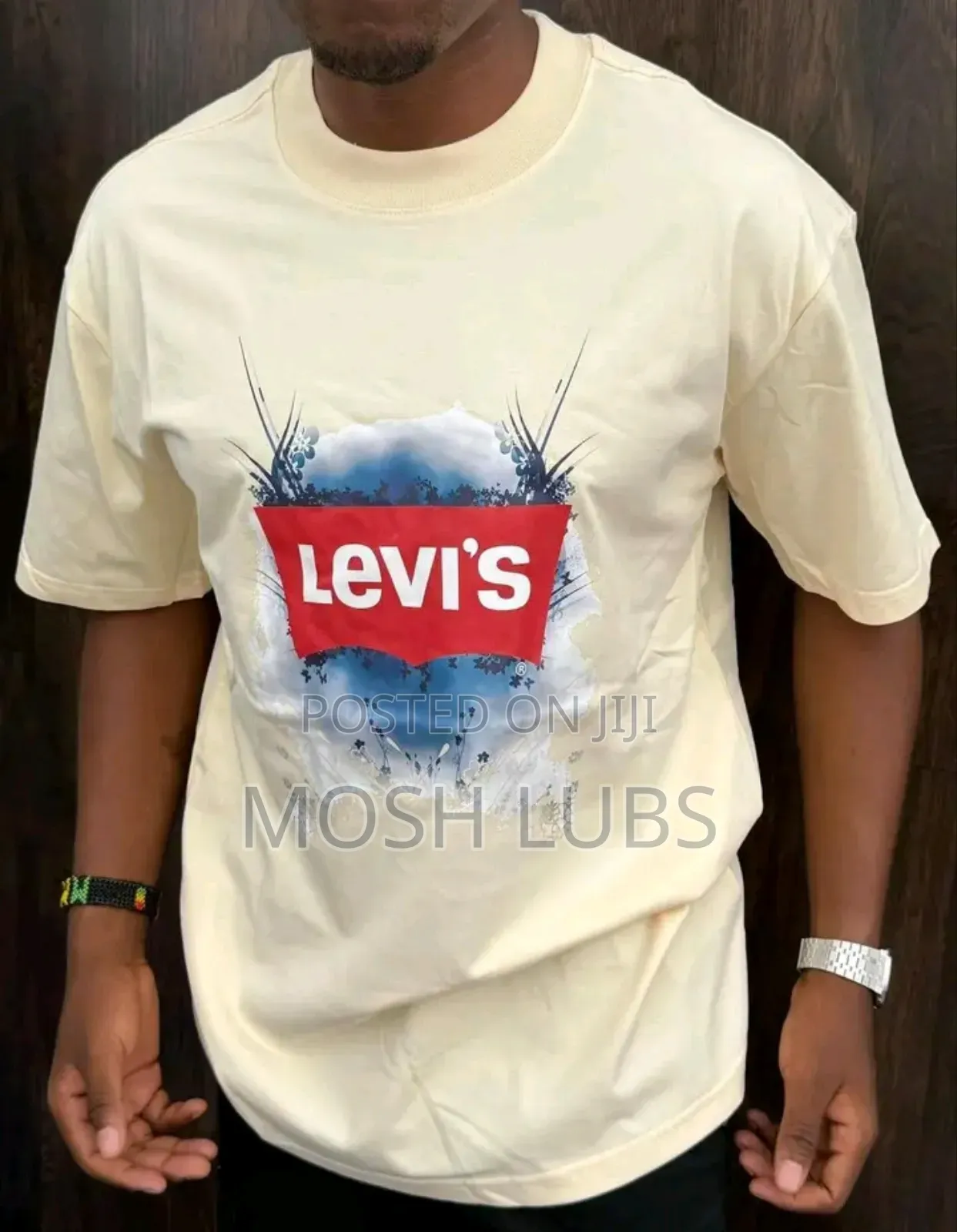 Levis Round Neck Tshirs