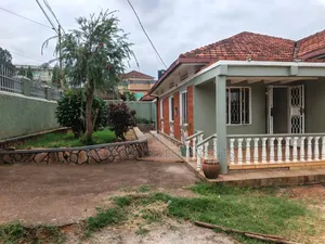 3bdrm House in Naalya, Nakawa for rent