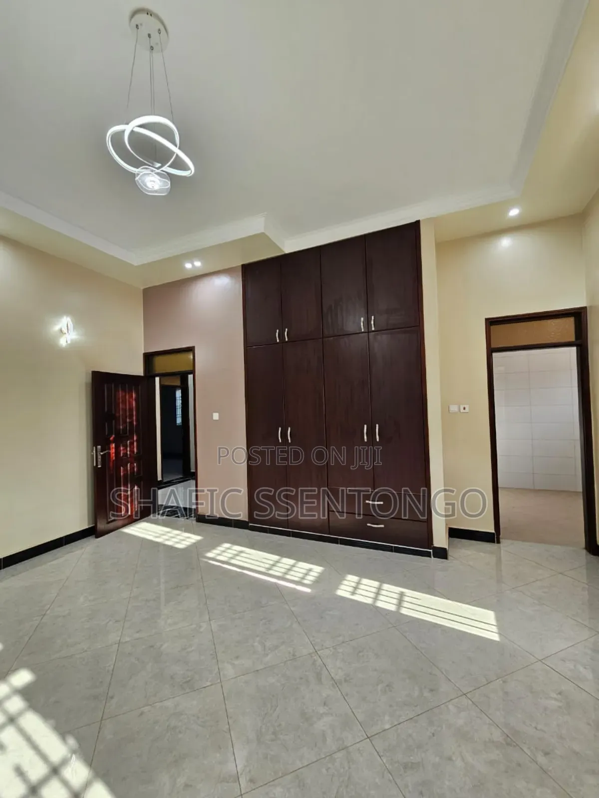 Furnished 6bdrm House in Ssisa for sale