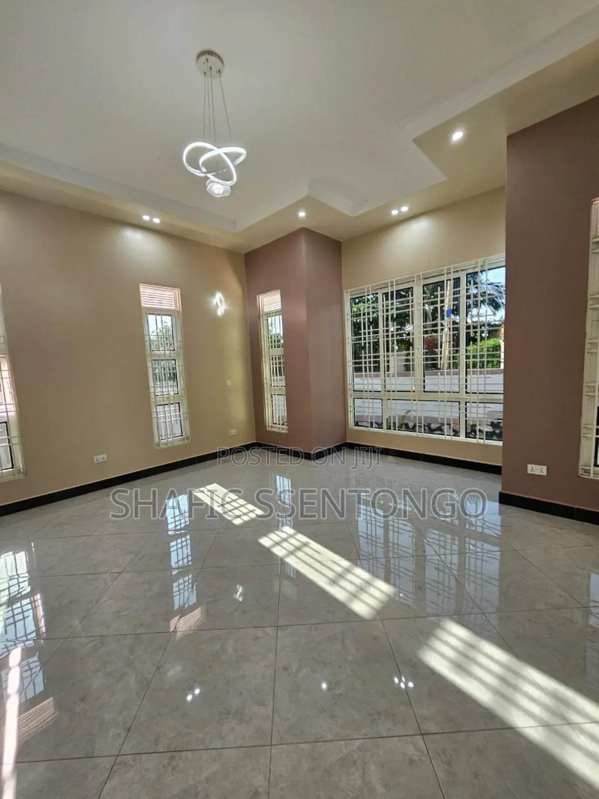 Furnished 6bdrm House in Ssisa for sale
