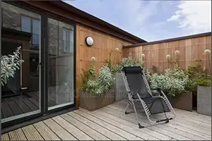 Zero Gravity Reclining Chair With Cushion