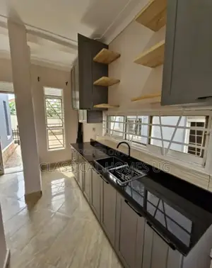 4bdrm Duplex in Muyenga, Central Division for rent