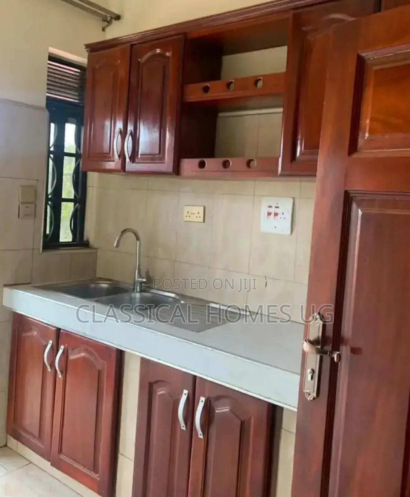 2bdrm Apartment in Maganjo Bombo Road, Central Division for rent