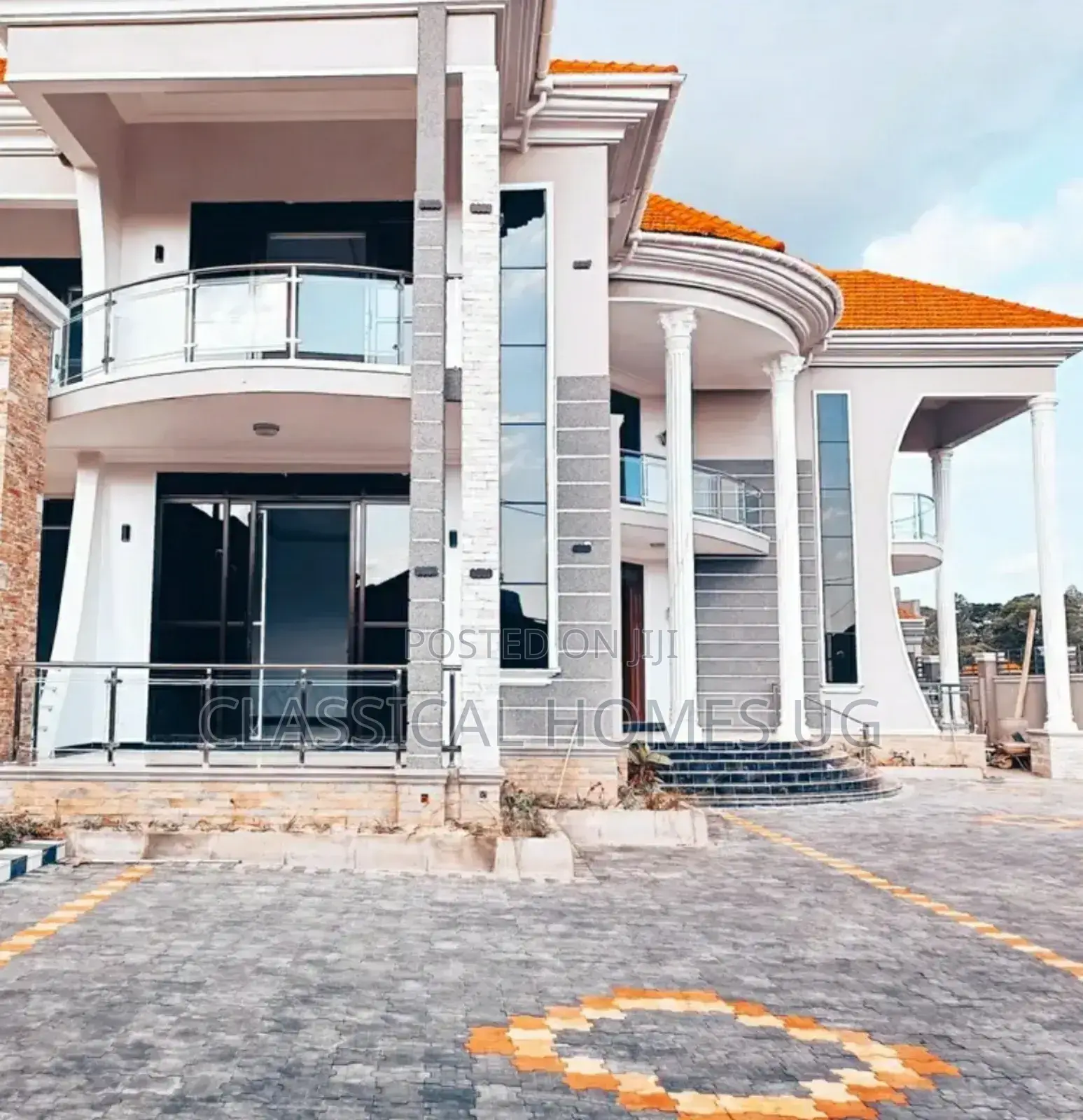 5bdrm Duplex in Lubowa Entebbe Road, Central Division for rent