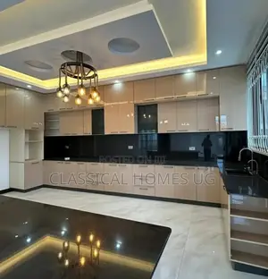 5bdrm Duplex in Lubowa Entebbe Road, Central Division for rent