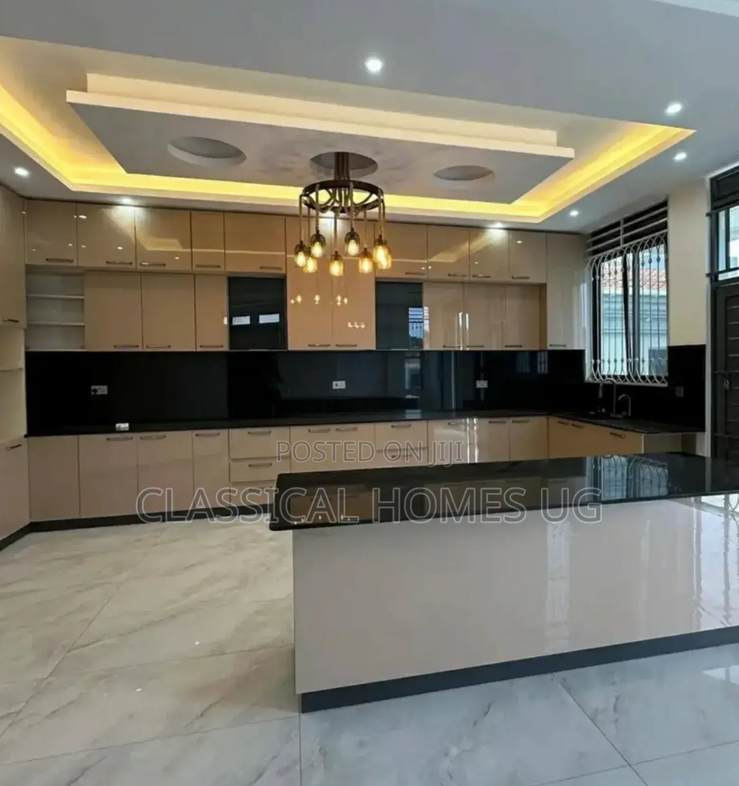 5bdrm Duplex in Lubowa Entebbe Road, Central Division for rent