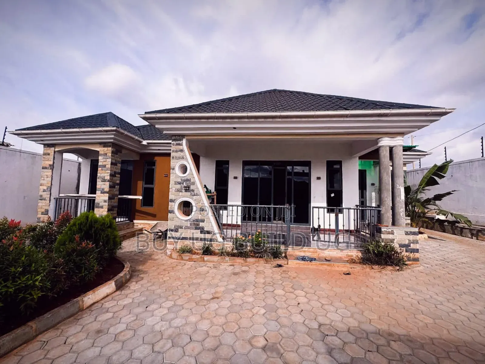 4bdrm Bungalow in Kyanja, Nakawa for sale