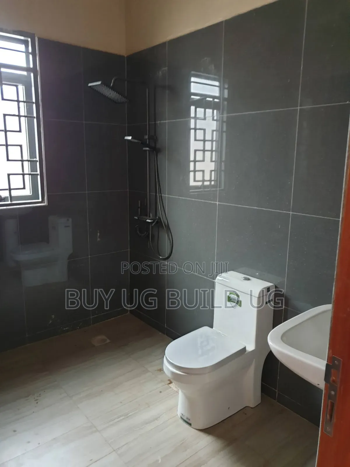 4bdrm Bungalow in Kyanja, Nakawa for sale