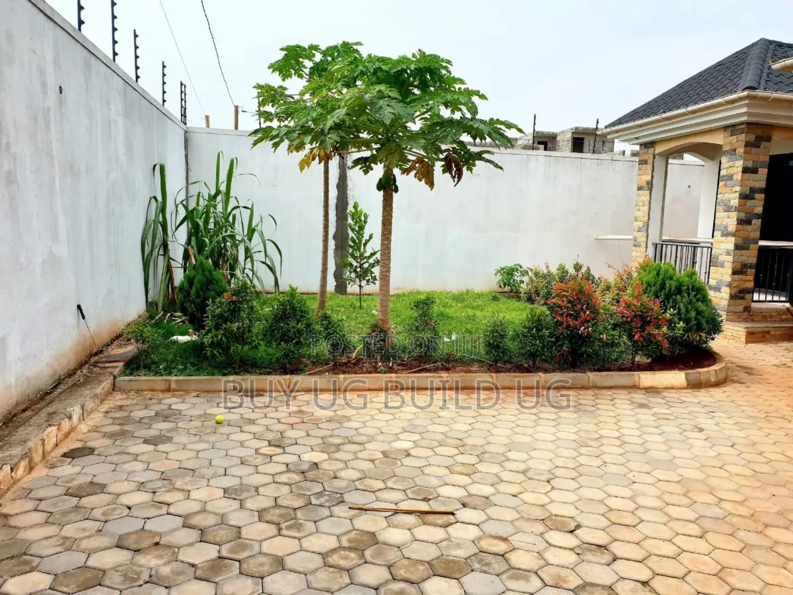 4bdrm Bungalow in Kyanja, Nakawa for sale