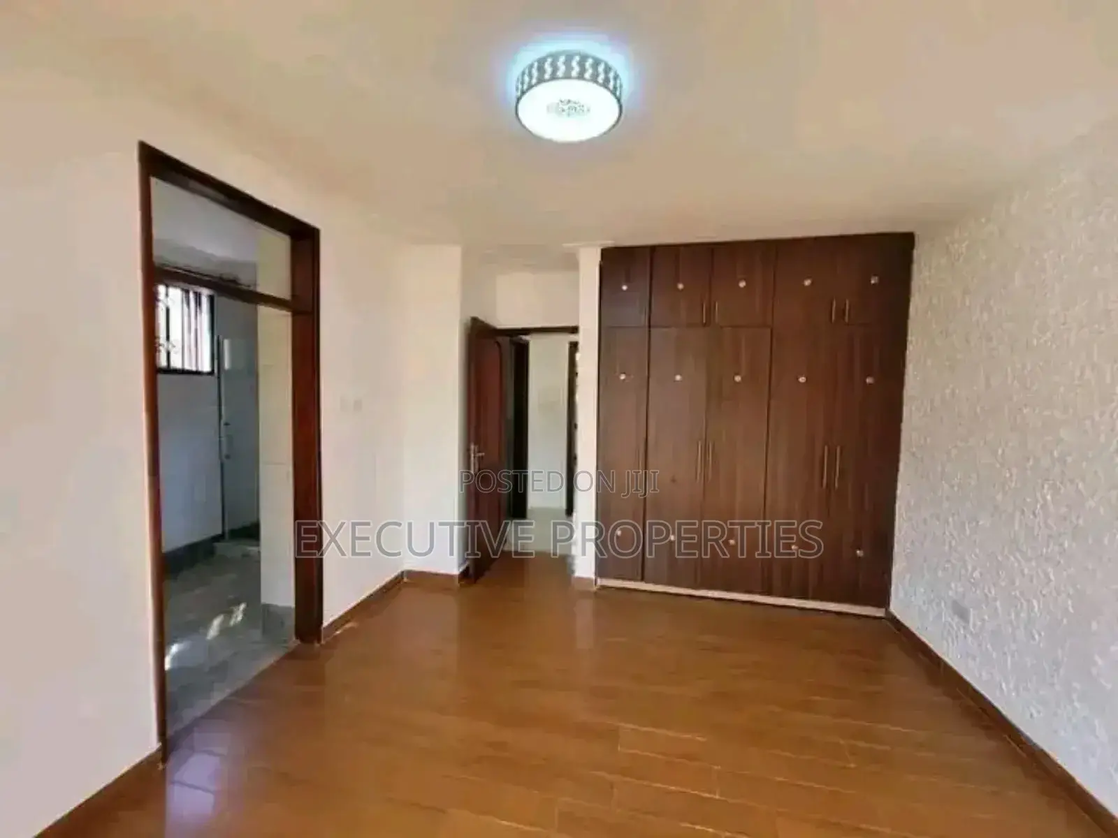 2bdrm Apartment in Muyenga, Central Division for rent