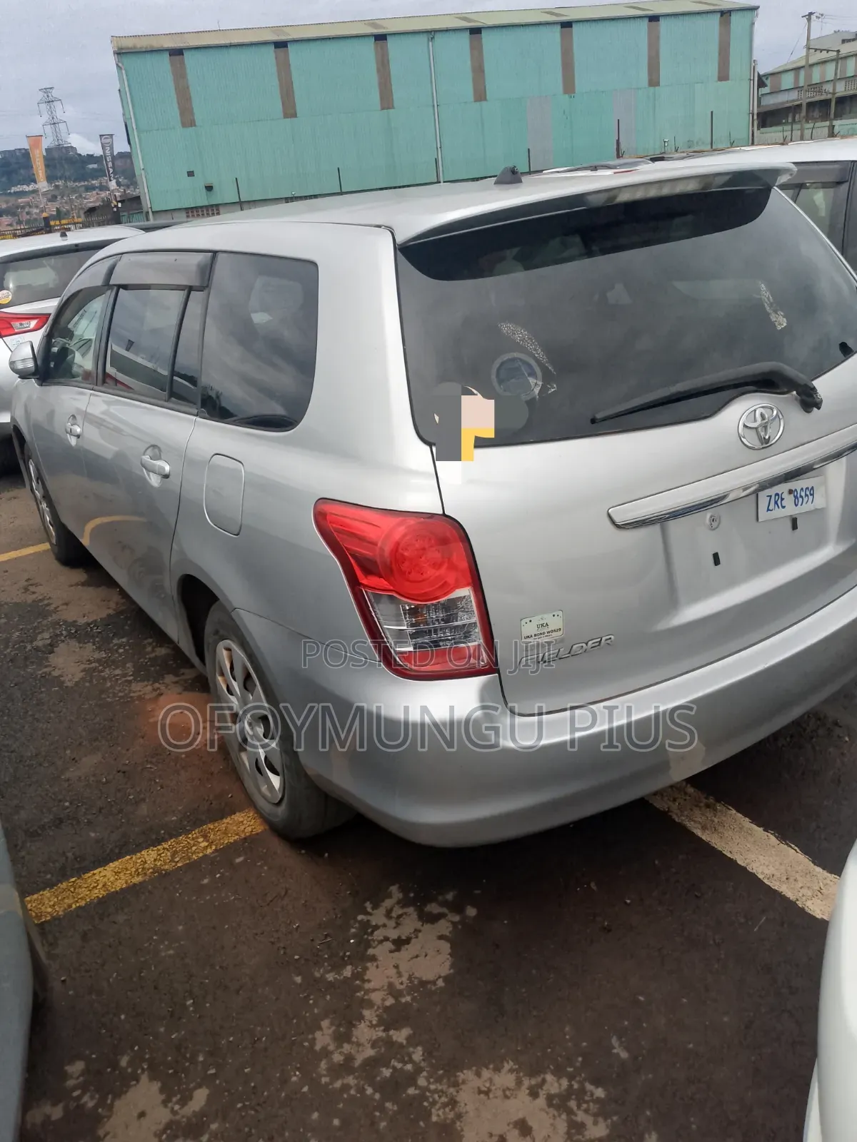 Toyota Corolla Fielder 2011 Silver