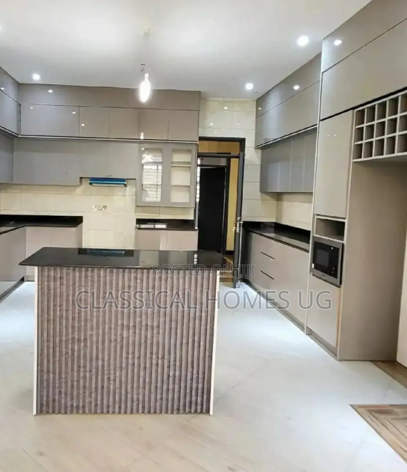 5bdrm Duplex in Akright Bwebajja, Central Division for rent