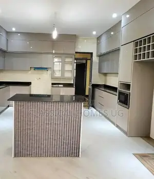5bdrm Duplex in Akright Bwebajja, Central Division for rent