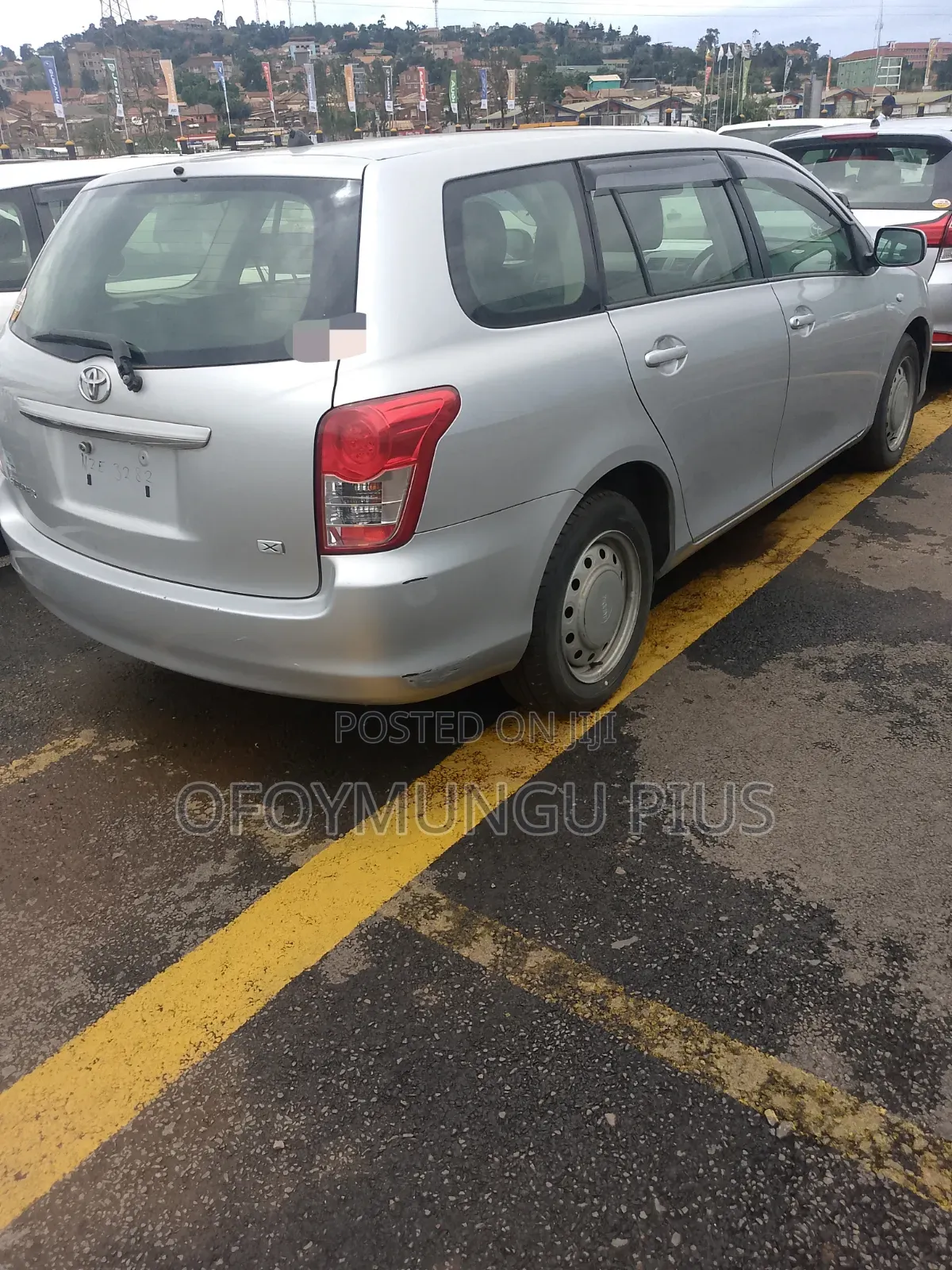 Toyota Corolla Fielder 2012 Silver
