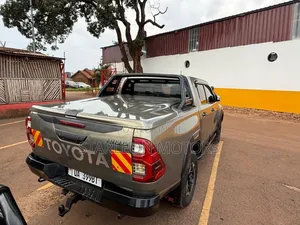 Toyota Hilux Revo Double Cab Deisel 2.8 AWD 2018 Green
