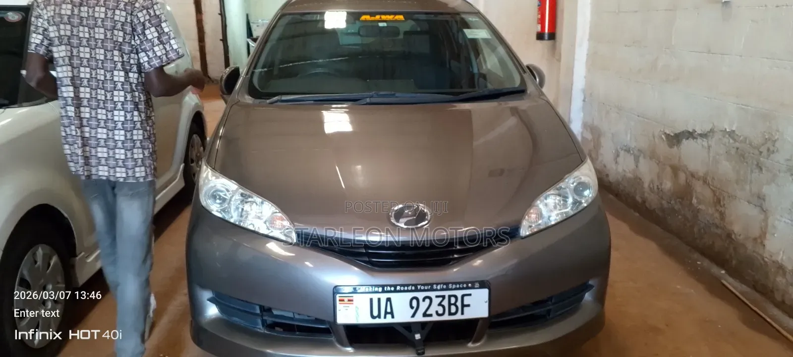 Toyota Wish 2011 Gold