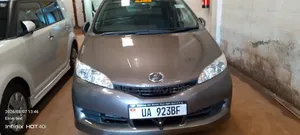 Toyota Wish 2011 Gold