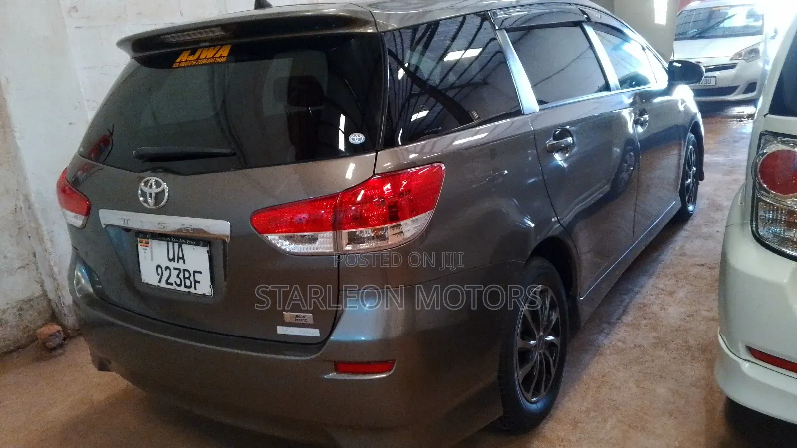 Toyota Wish 2011 Gold