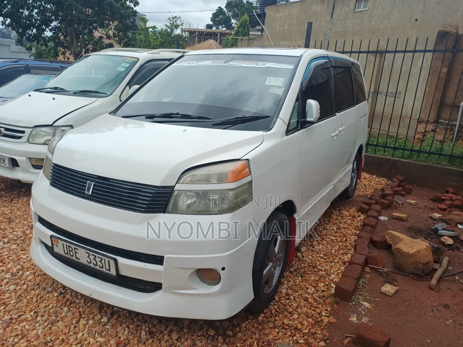Toyota Voxy 2006 White