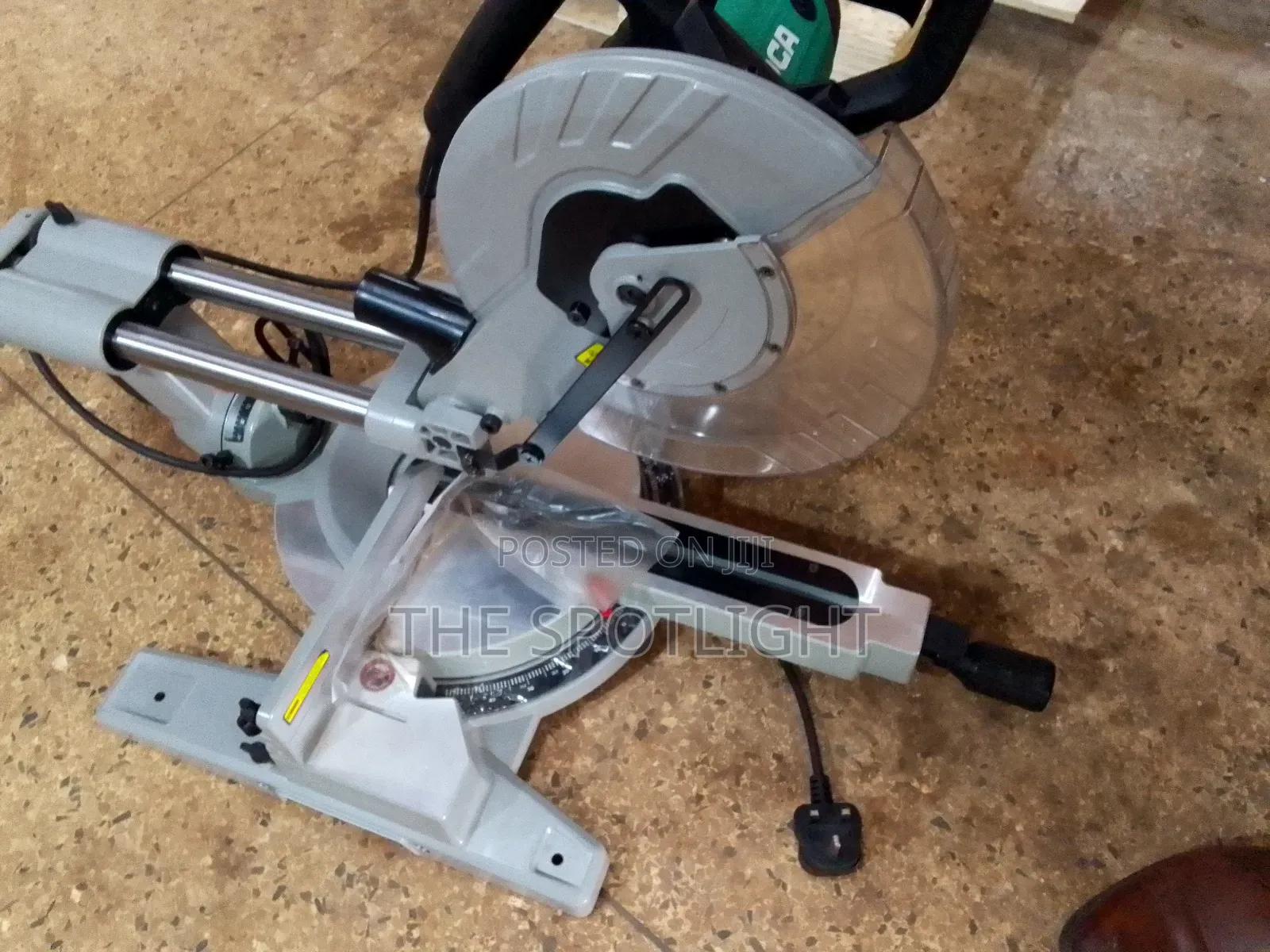 Compound Mitre Saw