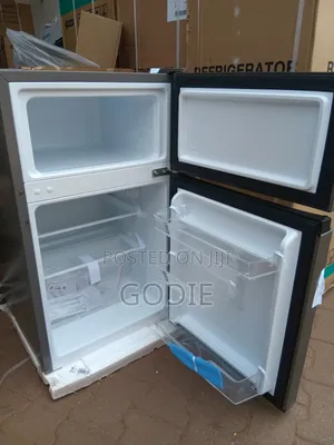 Hisense Fridge/ Refrigerator 120l Double Door.