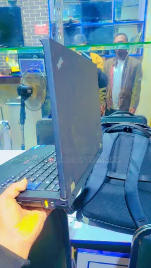 Laptop Lenovo ThinkPad T410 4GB Intel Core i5 HDD 320GB
