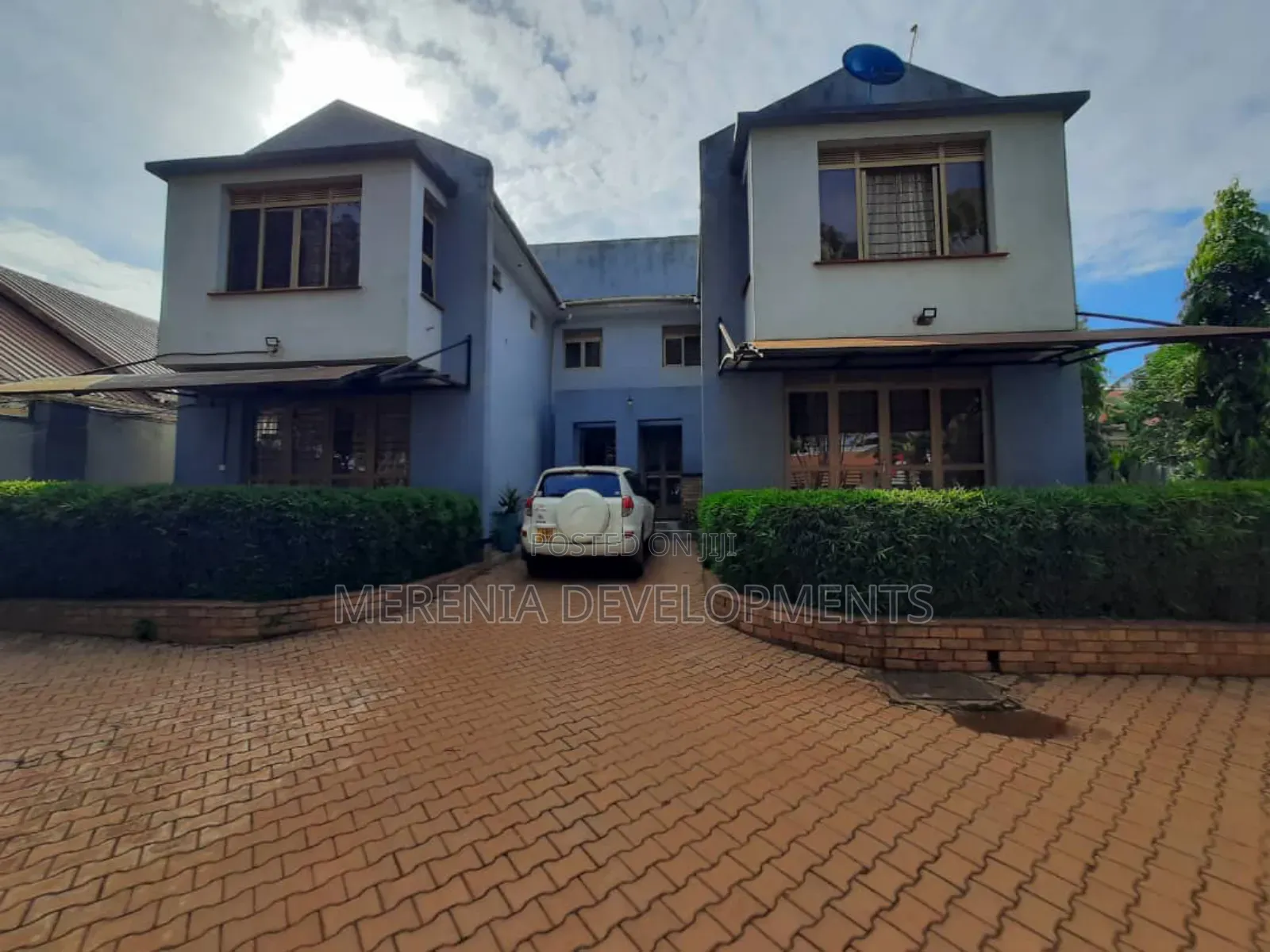 2bdrm Duplex in Kira for rent