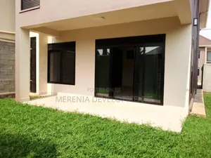 4bdrm Duplex in Kira for rent