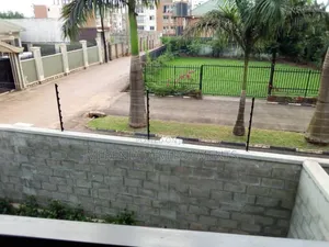 4bdrm Duplex in Kira for rent