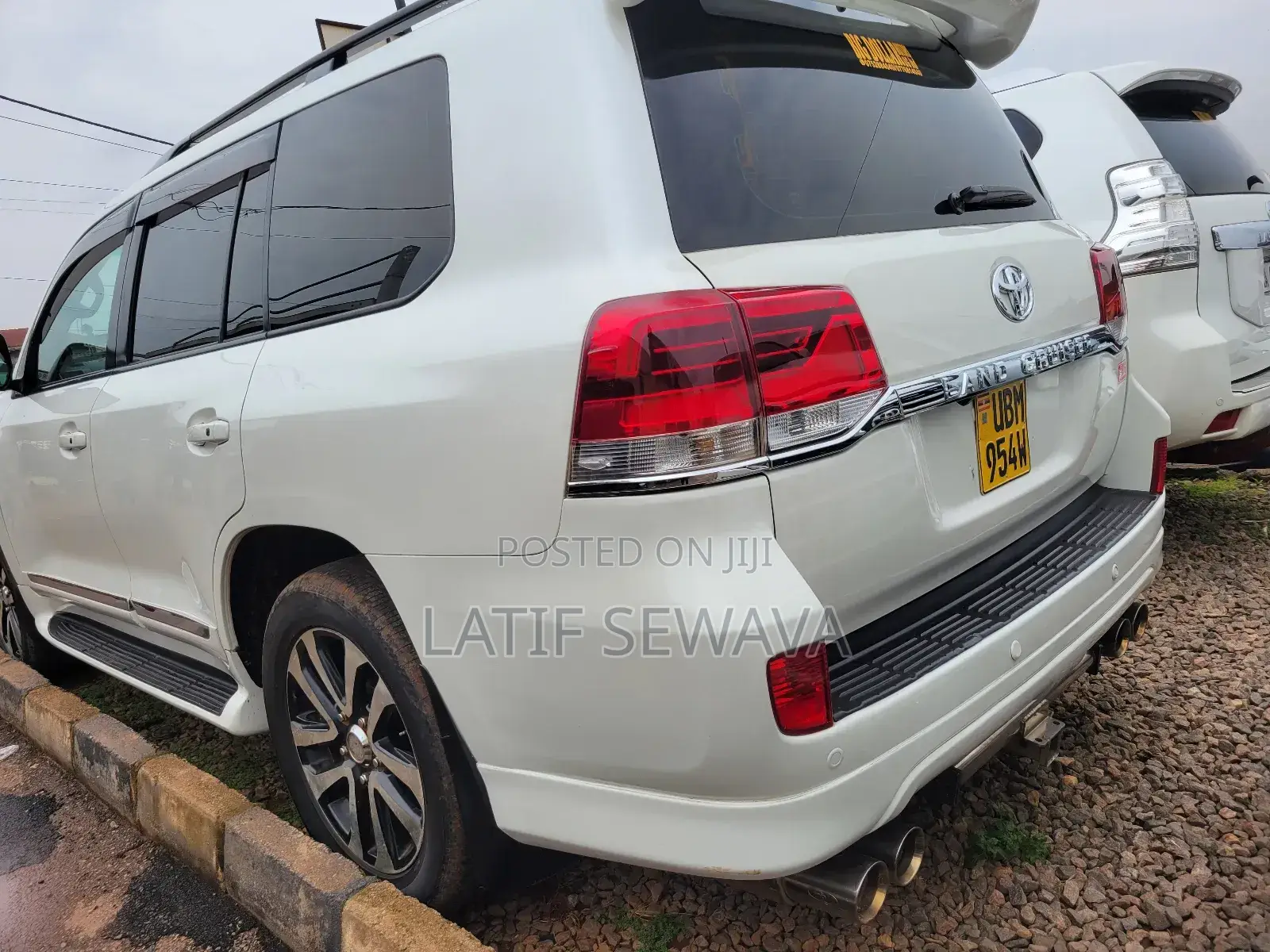 Toyota Land Cruiser 4.0 V6 GX-R 2013 White