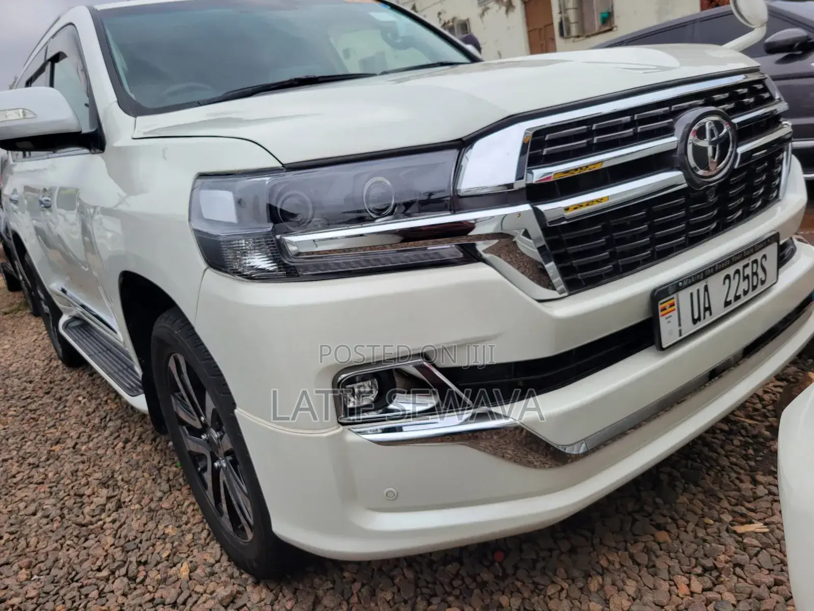 Toyota Land Cruiser 4.0 V6 GX-R 2013 White