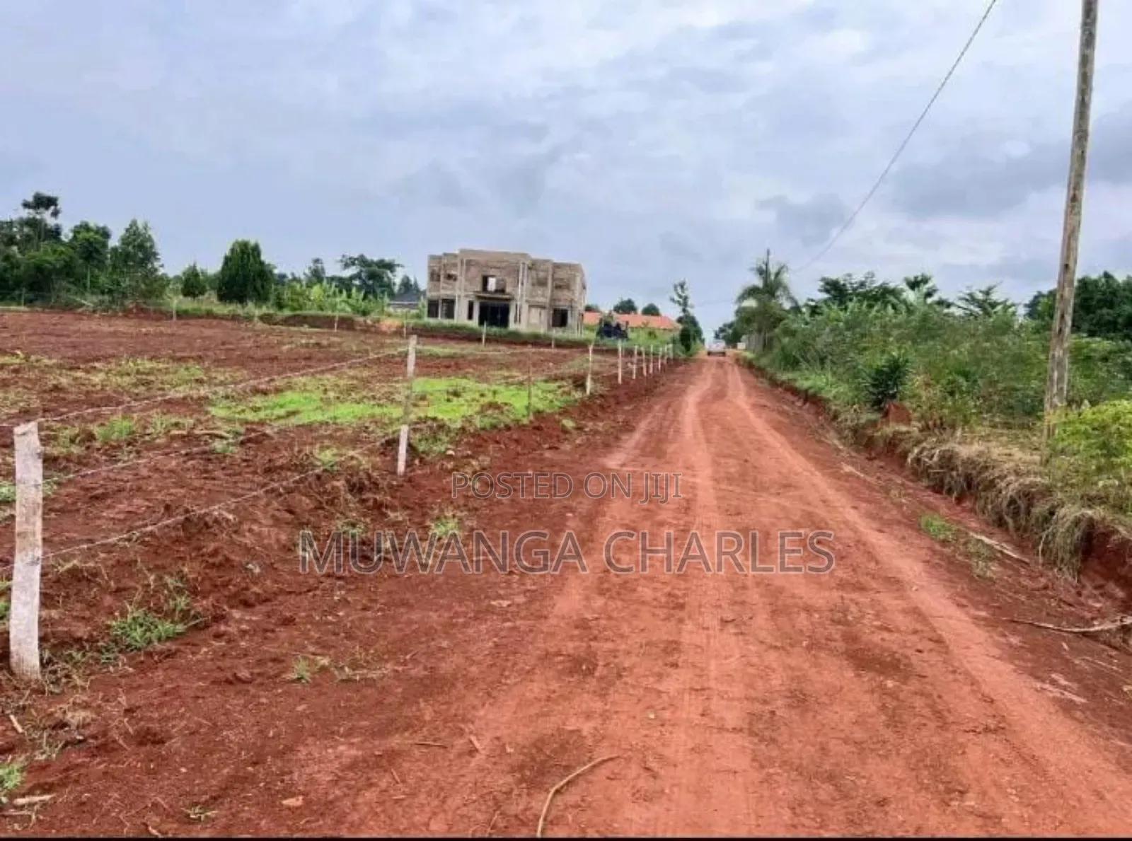 100by50ft Plot of Land on Sale in Kitukutwe