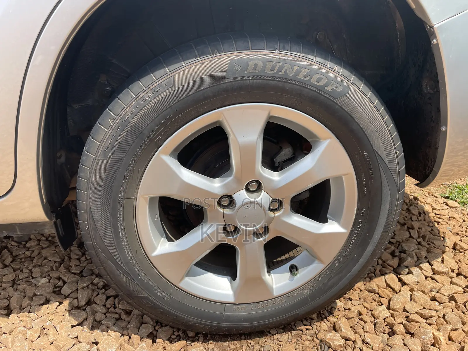 Toyota Vanguard 2010 Silver
