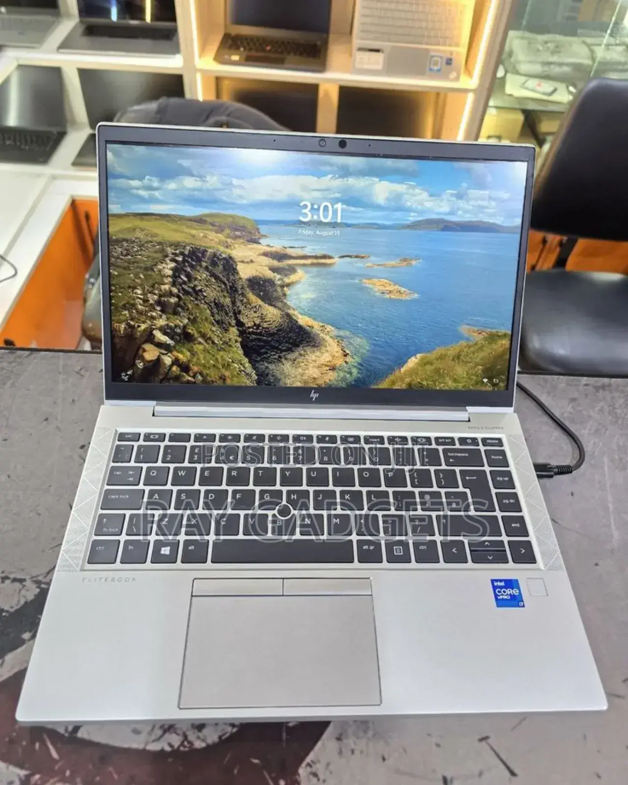 New Laptop HP EliteBook 840 G5 8GB Intel Core i5 SSD 256GB