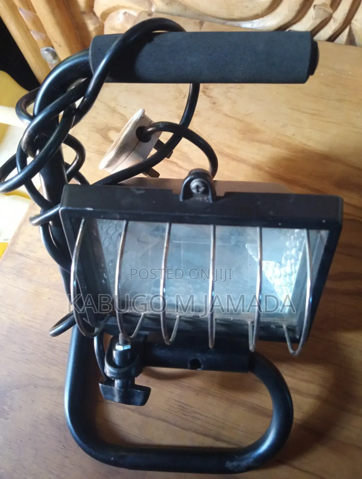 ‎Hometech Portable Halogen Floodlight