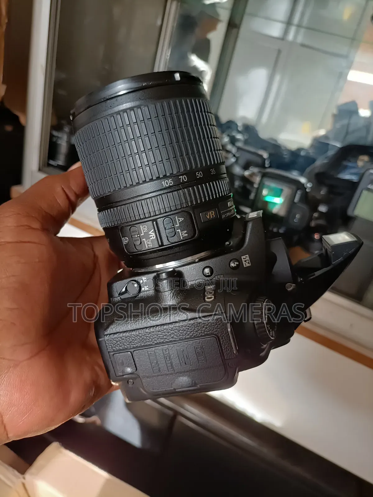 Nikon D90 Withi 18-105mm Vr Lens