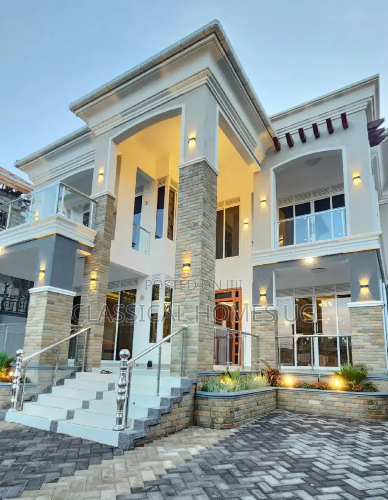 5bdrm Duplex in Akright Bwebajja, Central Division for rent