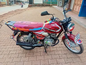 TVS HLX 125 2024 Red
