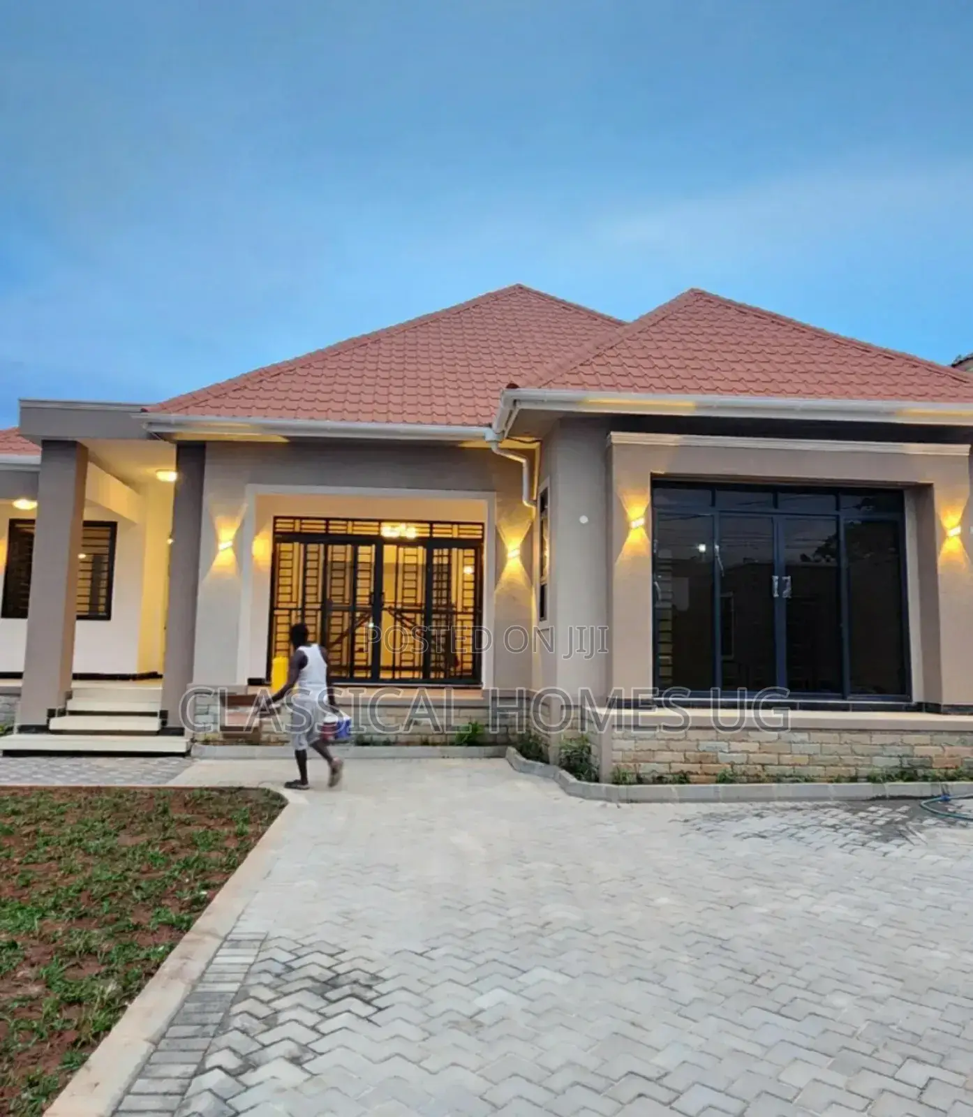 4bdrm Bungalow in Akright Bwebajja, Central Division for rent
