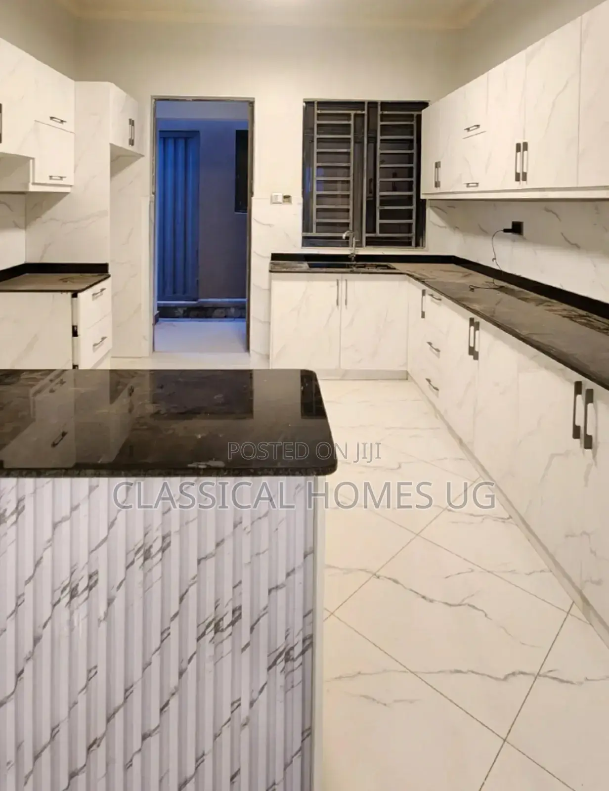 4bdrm Bungalow in Akright Bwebajja, Central Division for rent